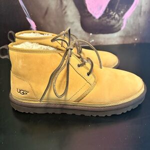 UGG Women’s Brown Chukka Boots